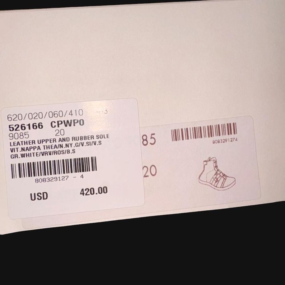 Gucci White First-shoes-baby-shoes / Size 4.5-5 - Picture 2 of 7